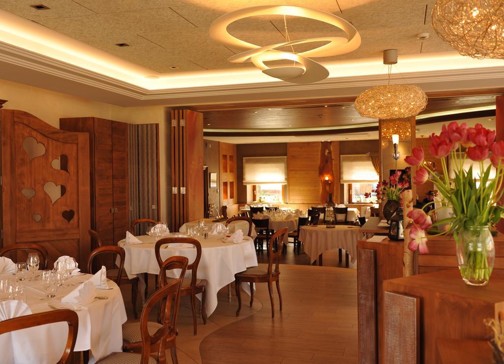 Restaurant A L'Aigle Hotel Wimmenau Exterior photo